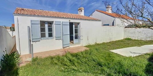 A100m  DE LA PLAGE DU VIEIL ET DANS LE BOURG – MAISON EN BON ETAT AVEC 2 CHAMBRES