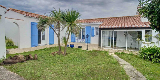 DANS LE CENTRE DU BOURG – MAISON EN TRES BON ETAT AVEC 4 CHAMBRES